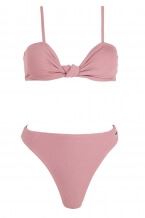 Лилаво тъмно