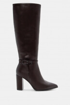 Кафяво Тъмно