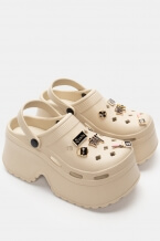 Μπεζ-Σκούρο